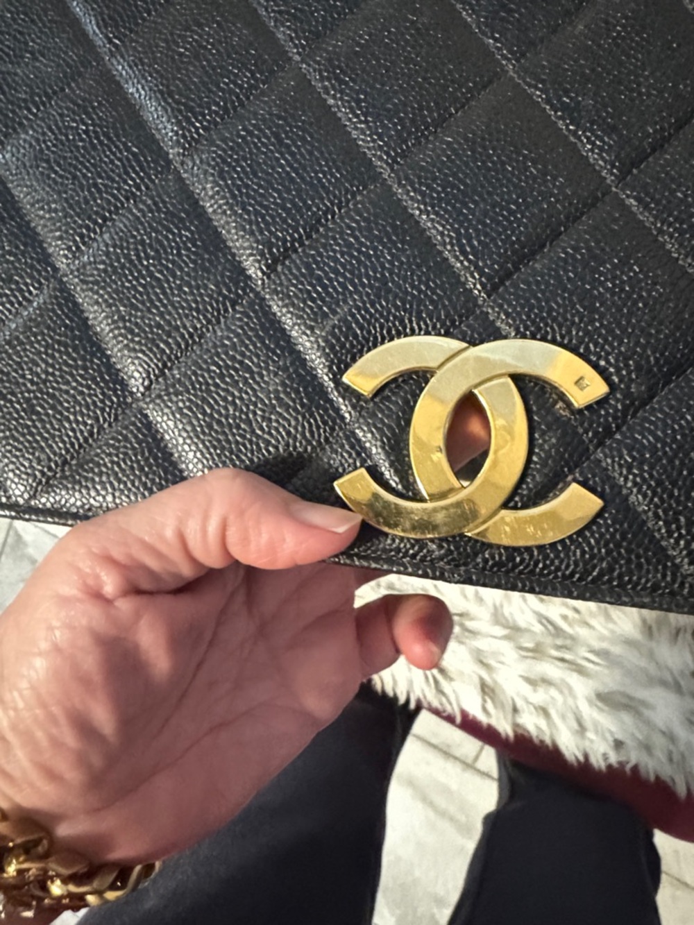 Final price🔥Vintage Black Quilted Shoulder Bag with Gold Chain Strap - Chanel - Picture 9 of 17